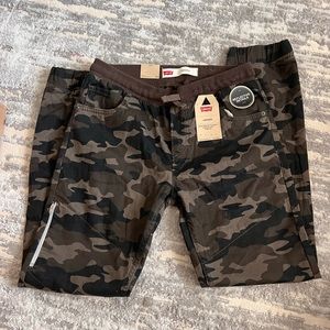 Levi’s joggers